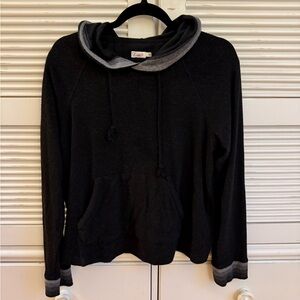 Faherty Women’s Legend Sweater Shirt Hoodie, Size L
